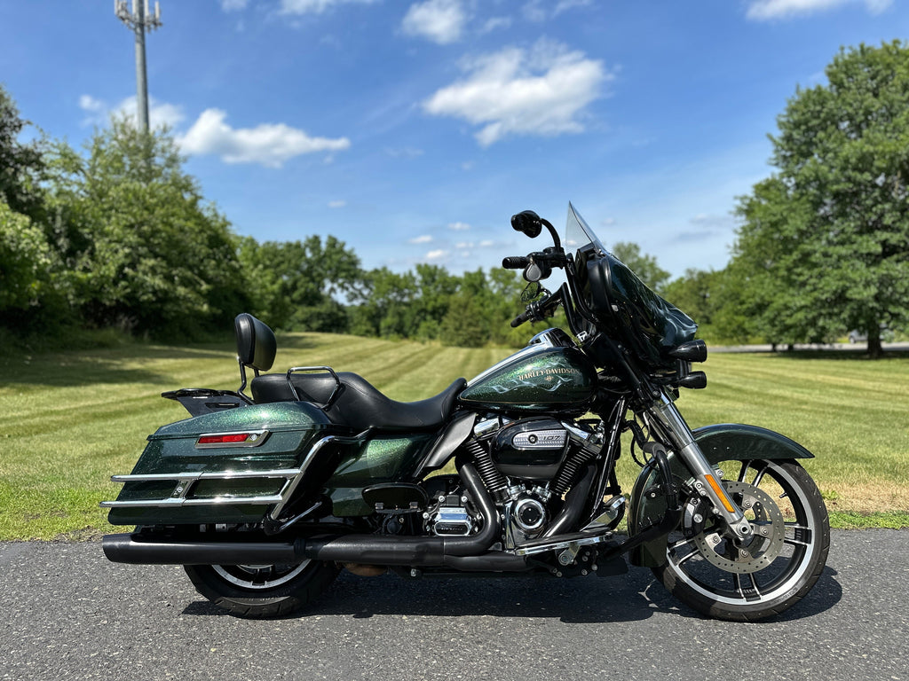 Harley-Davidson Motorcycle 2018 Harley-Davidson Street Glide FLHX Security ABS 6.5 Radio & Special Paint! USMC! Only 8,339 Miles! $15,995