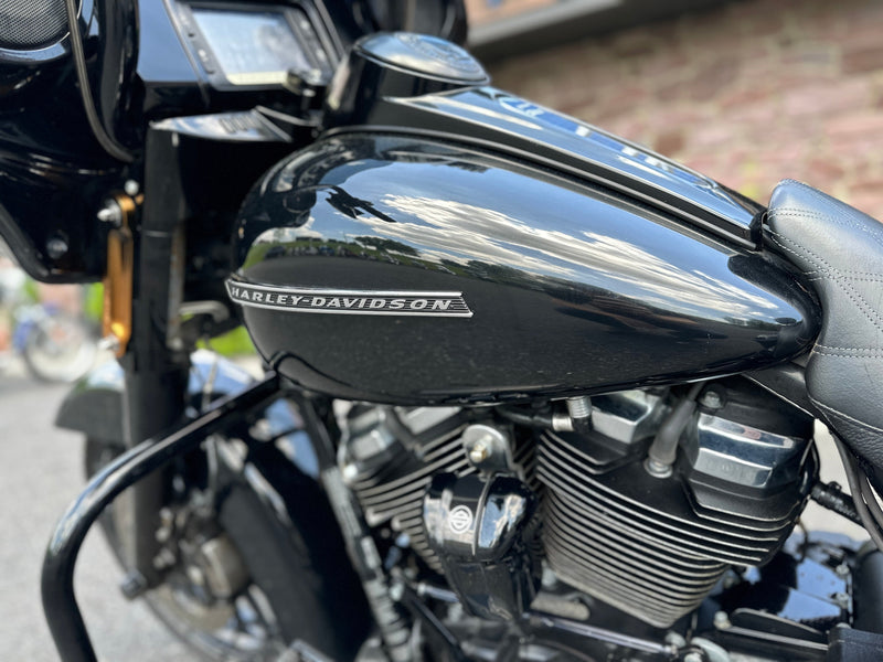 Harley-Davidson Motorcycle 2018 Harley-Davidson Street Glide Special FLHXS One owner! Apes & Extras! $17,995