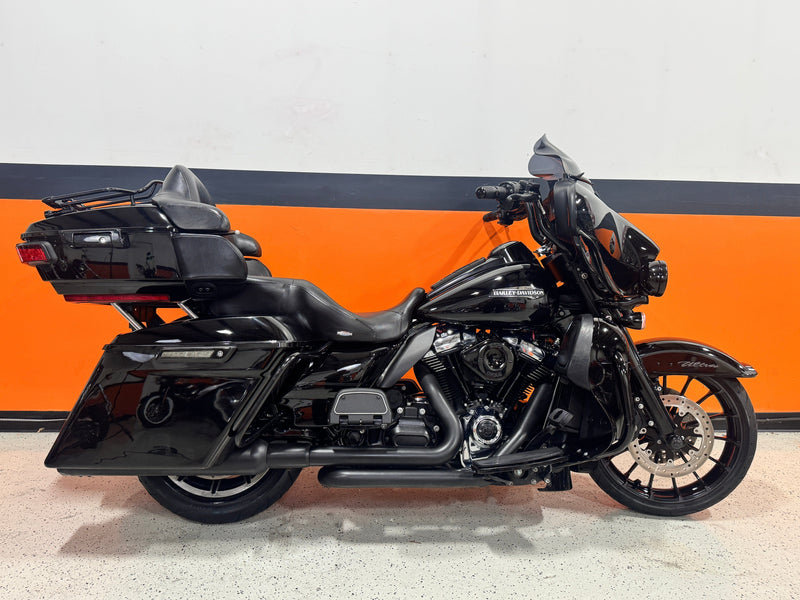 Harley-Davidson Motorcycle 2018 Harley-Davidson Street Glide Style Ultra FLHTCU 124" Big Bore & Tons Of Extras! $16,995