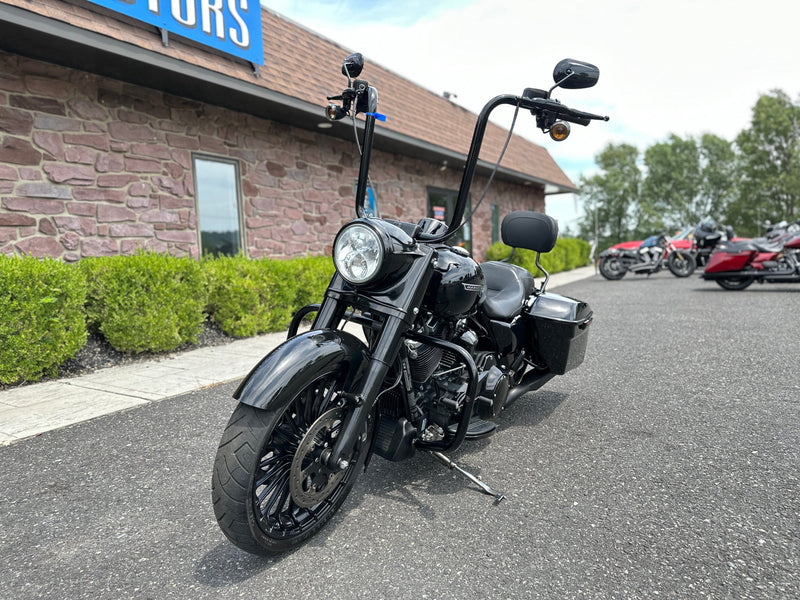 Harley-Davidson Motorcycle 2018 Harley-Davidson Touring Road King Special FLHRXS M8 Low Miles One Owner w/ Apes & Extras! $15,995