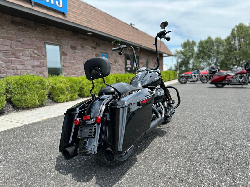 Harley-Davidson Motorcycle 2018 Harley-Davidson Touring Road King Special FLHRXS M8 Low Miles One Owner w/ Apes & Extras! $15,995