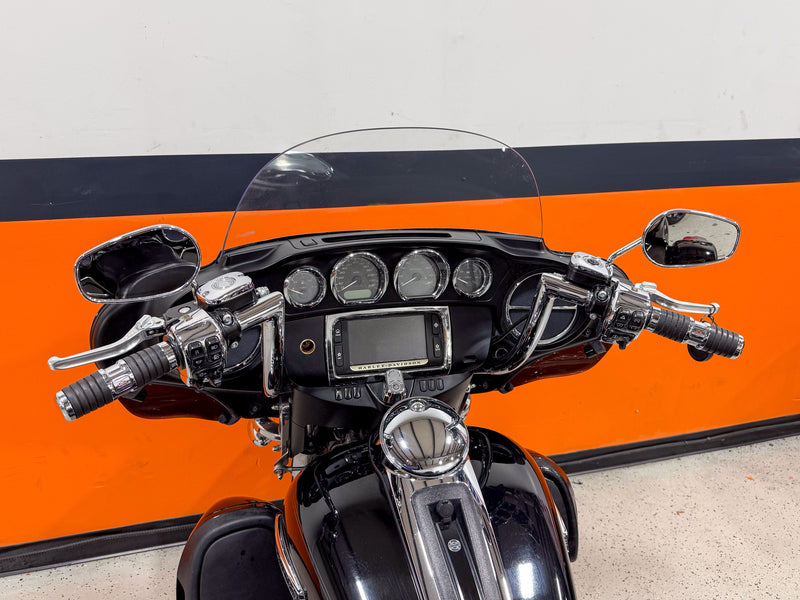 Harley-Davidson Motorcycle 2018 Harley-Davidson Tri Glide Ultra FLHTCUTG M8 Trike Chrome Front End, Mechanical Reverse, Upgrades, & Low Miles! $27,995