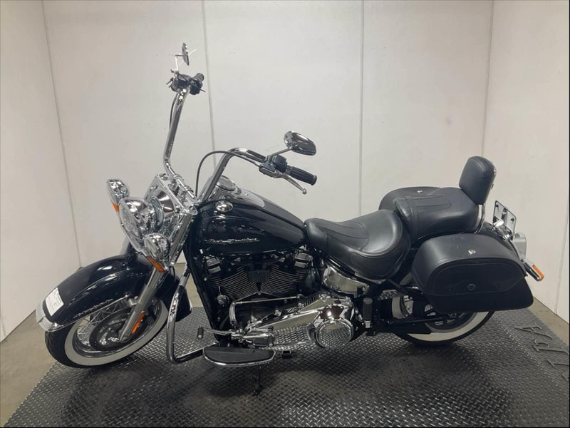 Harley Davidson Motorcycle 2019 Harley-Davidson FLDE Softail Deluxe One Owner w/ Only 392 Miles & Extras! $15,995 (Sneak Peek Deal)