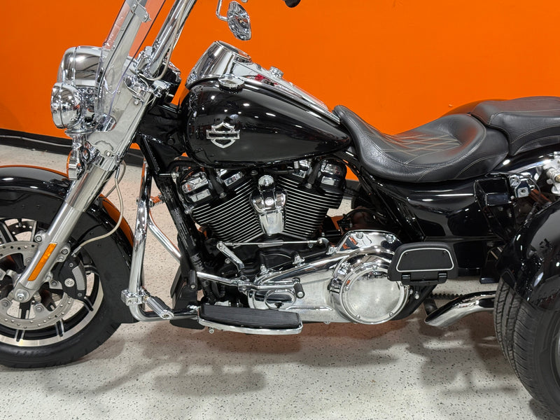 Sale Pending) 2019 Harley-Davidson Road King FLHR Frankenstein