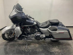 Harley-Davidson Motorcycle 2019 Harley-Davidson Screamin' Eagle Street Glide CVO FLHXSE 117" One Owner w/ 4,577 Miles! $22,995 (Sneak Peek Deal)