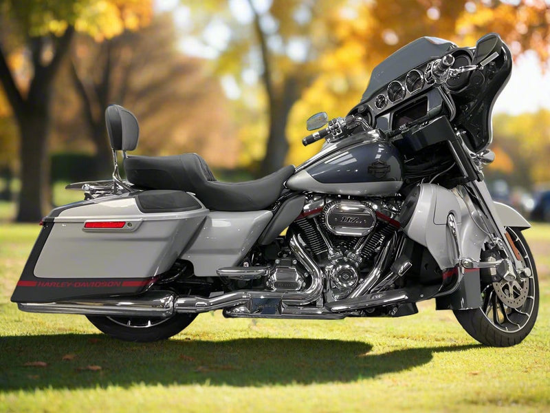 Harley-Davidson Motorcycle 2019 Harley-Davidson Screamin' Eagle Street Glide CVO FLHXSE 117" One Owner w/ Only 16,233 Miles! $22,995 (Sneak Peek Deal)