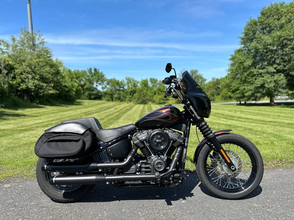 Harley-Davidson Motorcycle * 2019 Harley-Davidson Softail Street Bob FXBB Custom Paint One Owner Low Miles Many Extras! $12,995