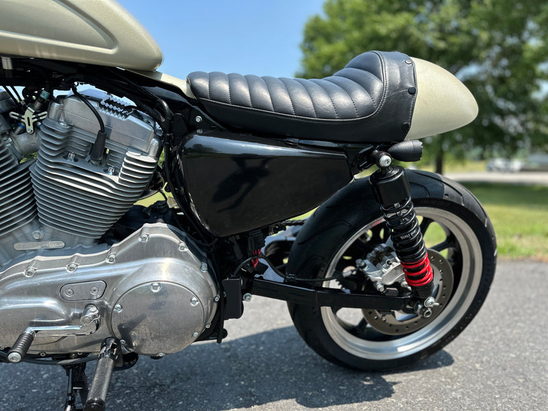 Harley-Davidson Motorcycle 2019 Harley-Davidson Sportster Super Low XL883L Custom Bobber Cafe Racer! 706 Miles! $6,995