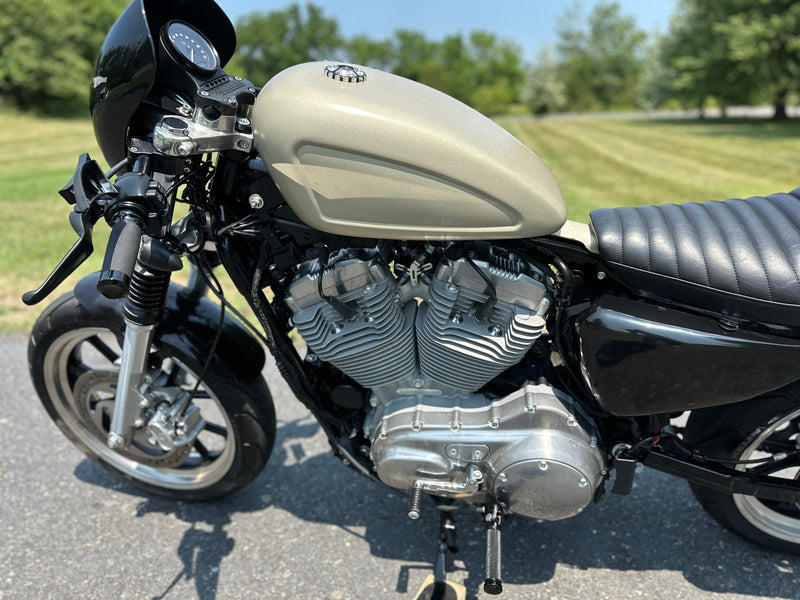 Harley-Davidson Motorcycle 2019 Harley-Davidson Sportster Super Low XL883L Custom Bobber Cafe Racer! 706 Miles! $6,995