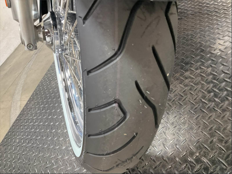 Harley-Davidson Motorcycle 2020 Harley-Davidson Softail Heritage Classic FLHC Tahitian Teal Chrome Package 21" Wheel One Owner Low Miles Upgrades! $14,995 (In Transit)