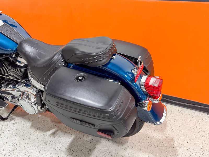 Harley-Davidson Motorcycle 2020 Harley-Davidson Softail Heritage Classic FLHC Tahitian Teal Chrome Package One Owner Only 1,287 Miles! $13,995