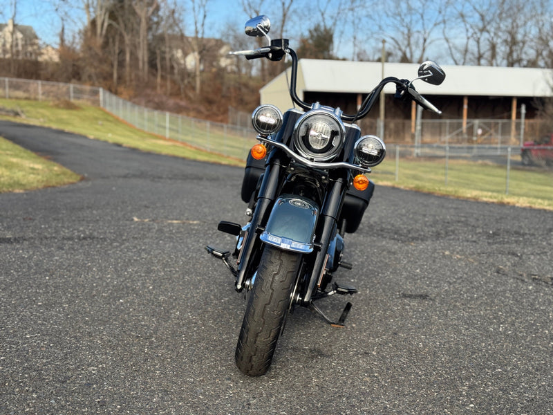 Harley-Davidson Motorcycle 2020 Harley-Davidson Softail Heritage Classic FLHCS 114" 2-Tone One Owner Low Miles! $11,995