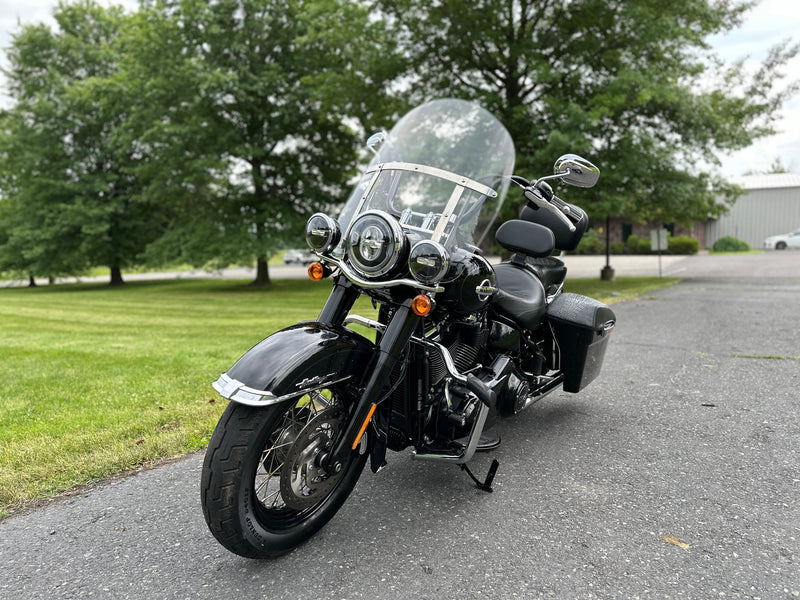 Harley-Davidson Motorcycle 2020 Harley-Davidson Softail Heritage Classic FLHCS 114" True Duals, Stretched Saddlebags & Many Extras! $15,995