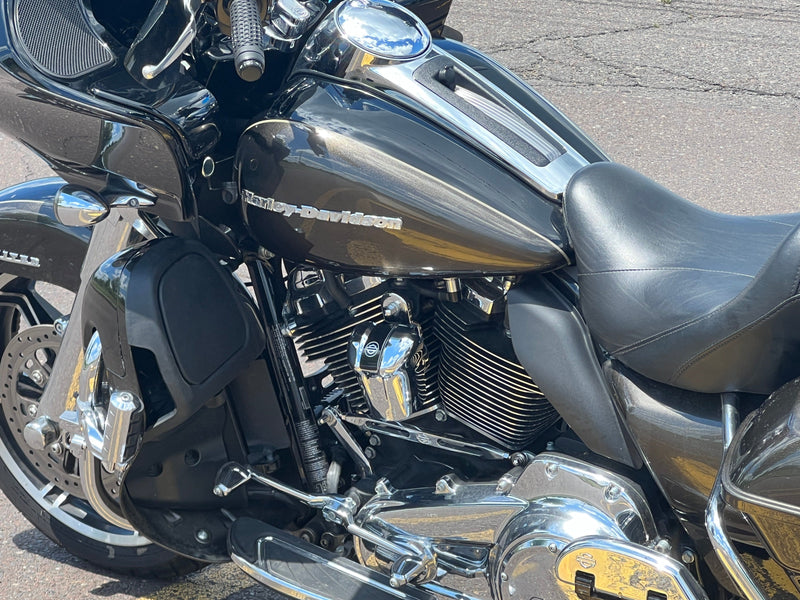 Harley-Davidson Motorcycle 2020 Harley-Davidson Touring Road Glide Limited FLTRK 114" Chrome Front End, RDRS, & Many Extras! $18,995 (Sneak Peek Deal)