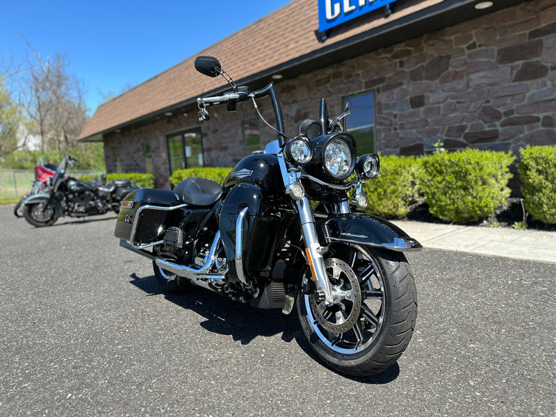 Harley-Davidson Motorcycle 2021 Harley-Davidson Police Road King FLHP FLHR 114" Only 6,961 Miles! One Owner! Many Extras! $16,995