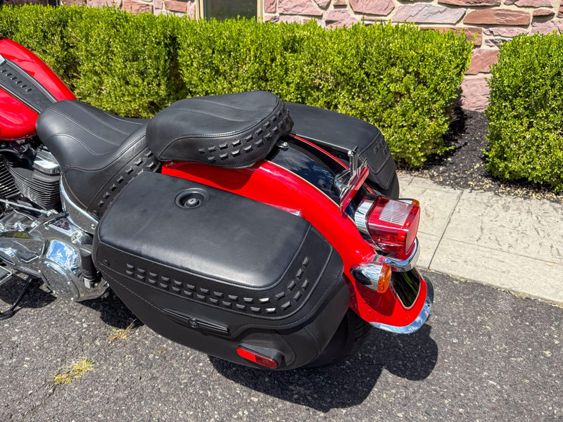 Harley-Davidson Motorcycle 2022 Harley Davidson Softail Heritage Classic FLHCS 114 2-Tone w/ Only 967 Miles! One-Owner Clean Carfax! $15,995