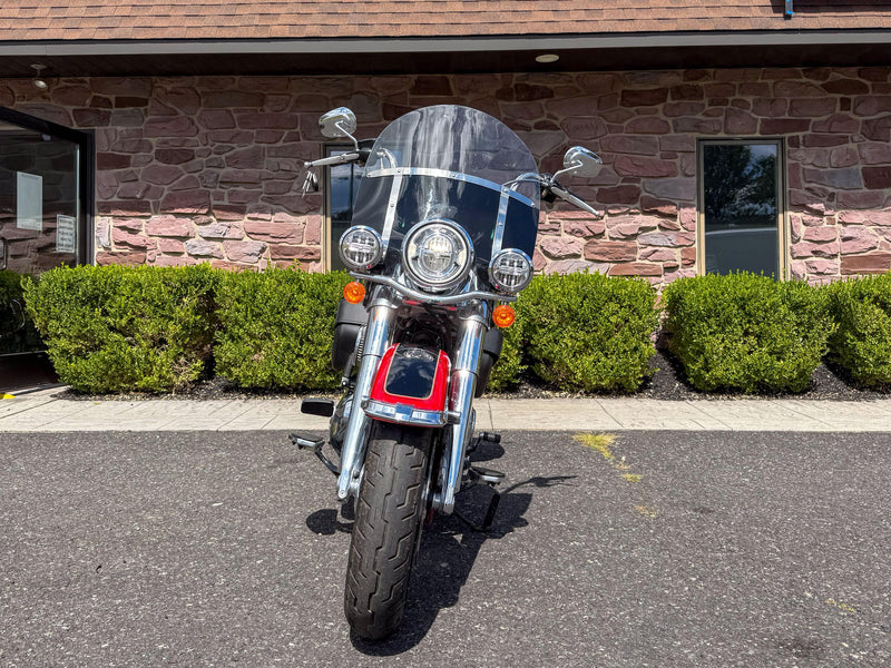 Harley-Davidson Motorcycle 2022 Harley Davidson Softail Heritage Classic FLHCS 114 2-Tone w/ Only 967 Miles! One-Owner Clean Carfax! $15,995