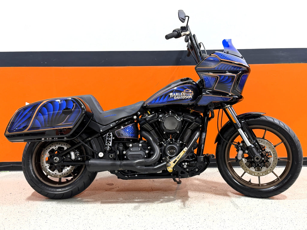 Mustang Tripper Black Solo Seat Diamond Backrest Harley Fatboy