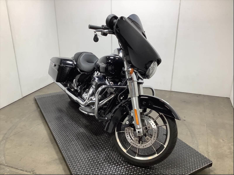 Harley-Davidson Motorcycle 2022 Harley-Davidson Street Glide FLHX Security, ABS, & Premium Radio $15,995