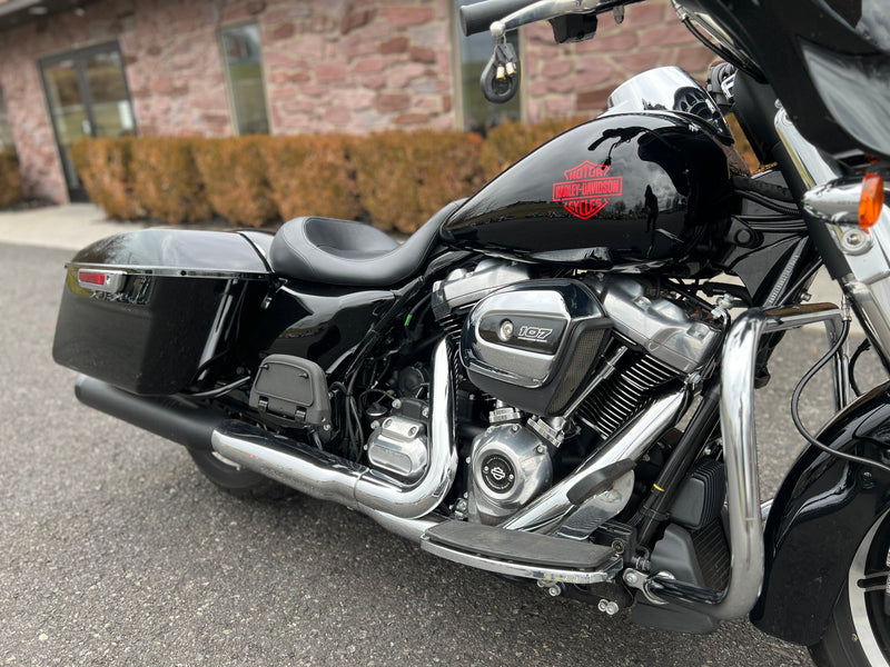 Harley-Davidson Motorcycle 2022 Harley-Davidson Touring Electra Glide Standard FLHT 107" Only 3,889 Miles. Extras! $16,995 (Sneak Peek Deal)