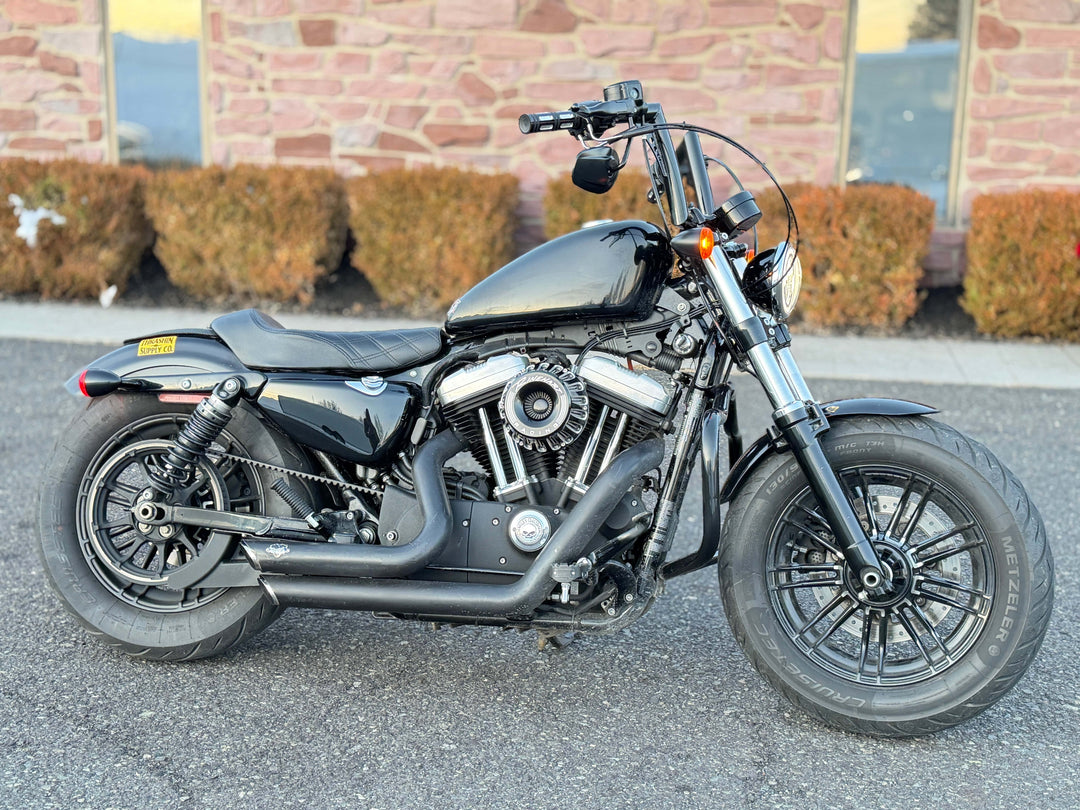 Juego De 4 Cintas Elevadoras Para Harley Sportster 883cc Y 1200cc (1989-1998) - Marca Hylift Johnson, Referencia B2227, Fabricado En USA