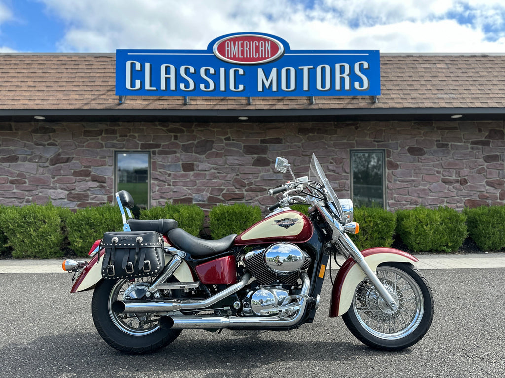 Honda Motorcycle 1998 Honda Shadow American Classic Edition VT 750 C2 Clean Carfax, Runs Great! - $2,995