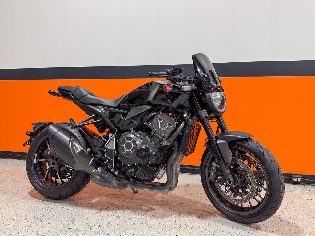 Honda Motorcycle 2021 Honda CB1000RA Black Edition ABS Low Miles, One owner, Clean Carfax! $10,995