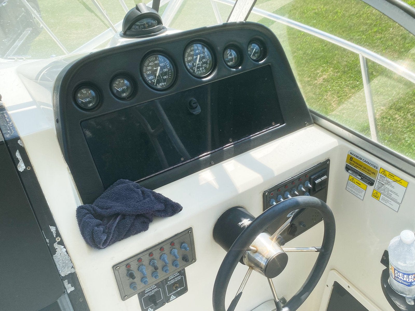 SOLD 1998 HydraSports 2450 WalkAround Cuddy Cabin Center Console F