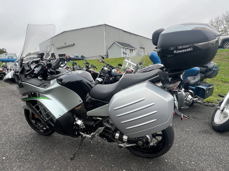 Kawasaki Motorcycle 2019 Kawasaki ZG14000EKF Concours 14 ABS One Owner Clean Carfax $9,995