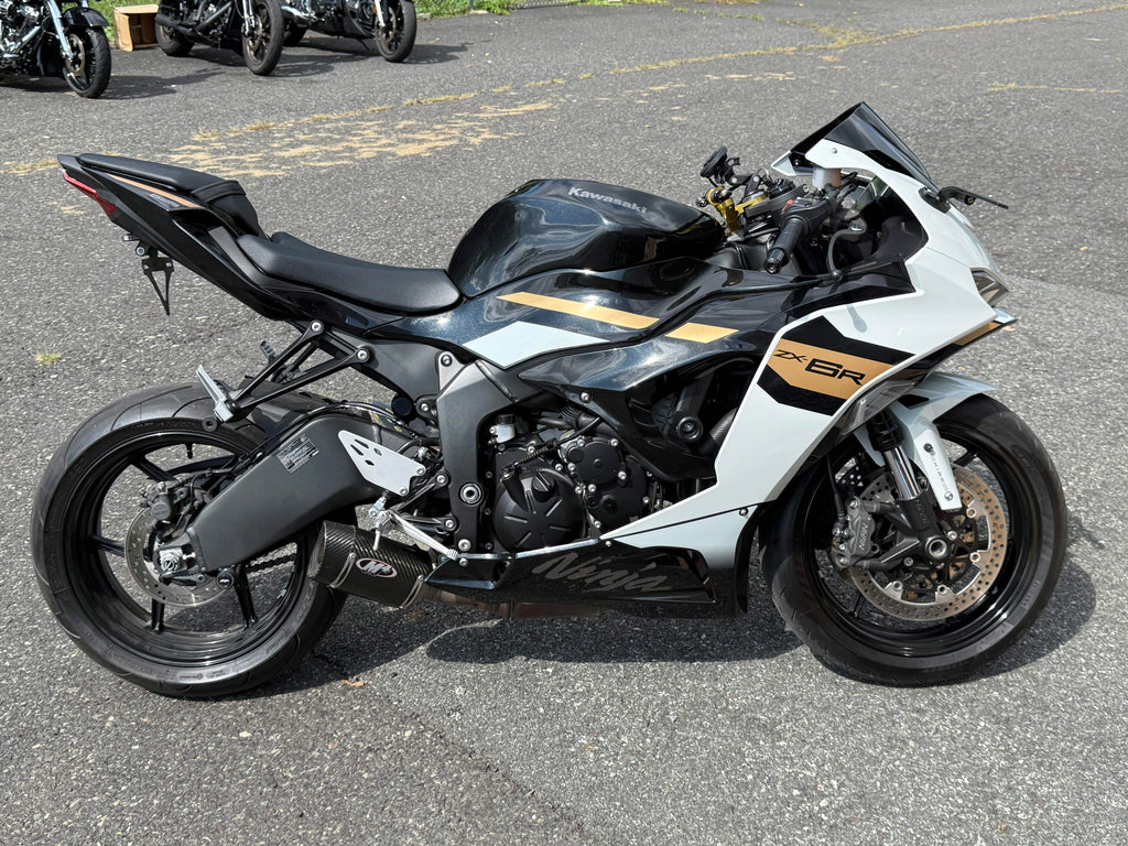 2026 Kawasaki Ninja ZX-6R ZX636JTFAN ABS 636cc One-Owner, Clean