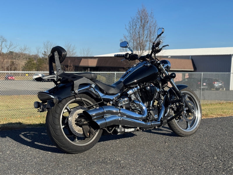 Yamaha Motorcycle 2009 Yamaha Raider XV1900CX 113" V-Twin Cruiser 5-Speed $3,995