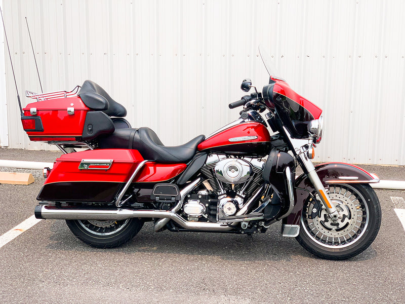 * Harley-Davidson® Electra Glide Ultra Limited® Classic FLHTK 2011, 103", 6 velocidades, Rinehart True Duals $9,995