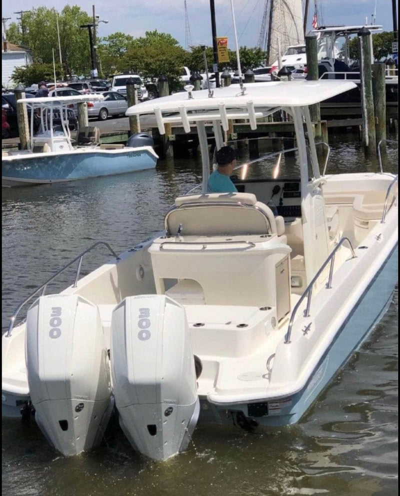 Boston Whaler Boat 2021 Boston Whaler Dauntless 270 CC Center Console Fishing Family Boat Twin V8 300's - $239,995