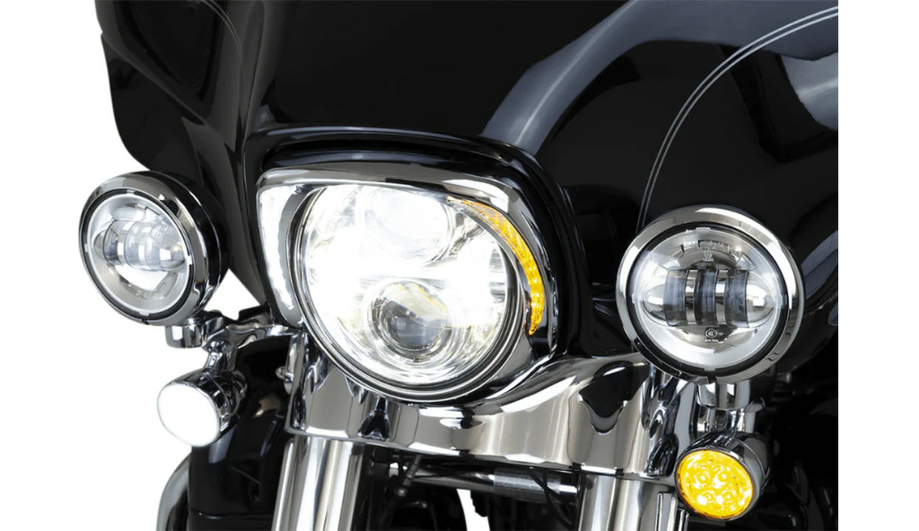 Ciro Ciro Chrome Fang LED Running Headlight Signal Bezel PlugnPlay 14+ Harley Touring