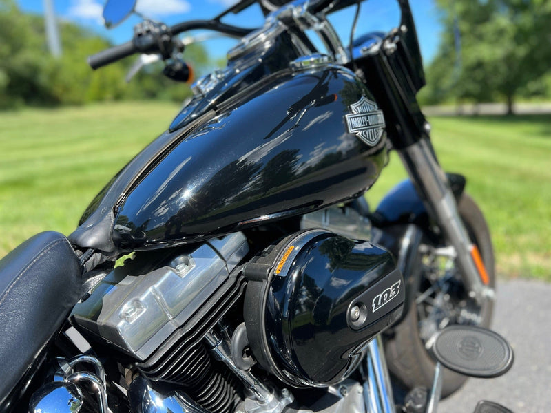 Harley-Davidson Motorcycle 2016 Harley-Davidson Softail Slim FLS Vivid Black 26,153 Miles! $13,995