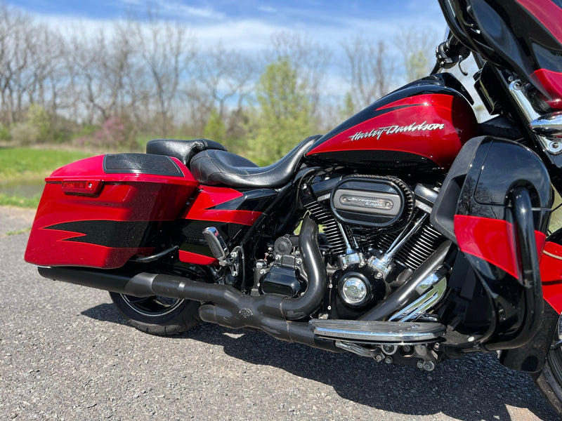 2017 Harley-Davidson Touring Street Glide CVO FLHXSE 114