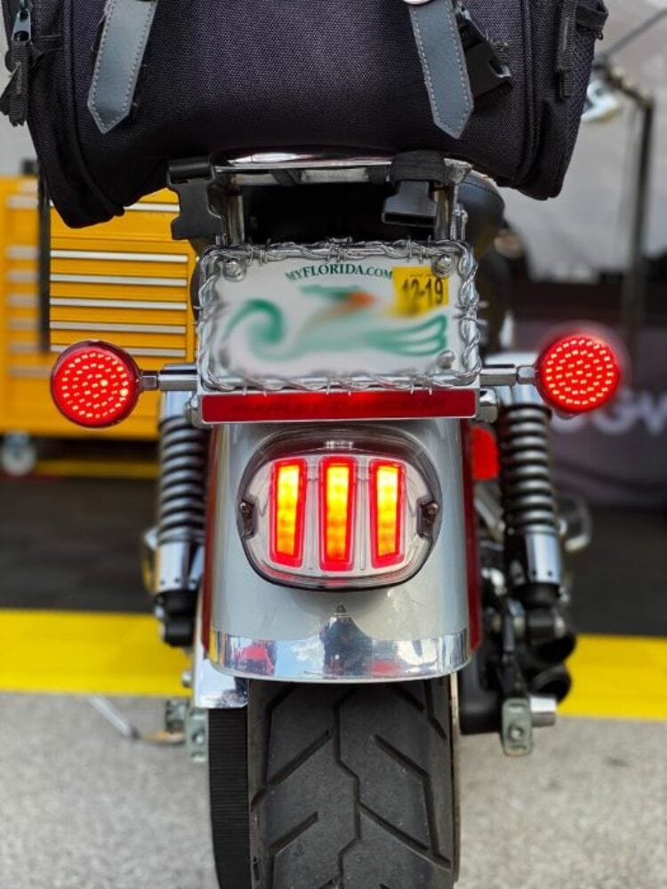 Hogworkz Hogworkz Ignitez LED Taillight w/ Plate Light Chrome Harley Big Twin XL 99-22