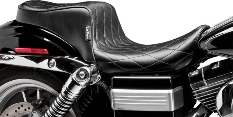 Le Pera Seats Le Pera Black Diamond Pleated Cherokee King Queen Driver Seat Harley Dyna 06-17