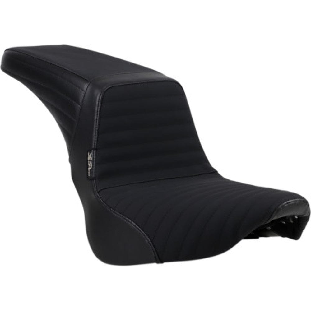 Le Pera Seats Le Pera Kick Flip Pleated Gripp Tape 2 Up Seat Harley 18+ Softail FLHC FLDE M8