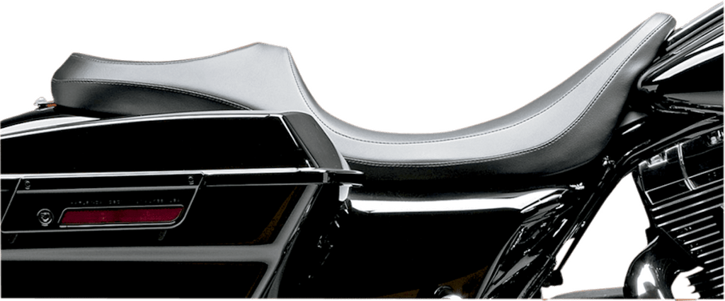 Le Pera Seats Le Pera Villain Smooth Extended Reach 2 Up Lepera Seat 2008-2020 Harley Touring