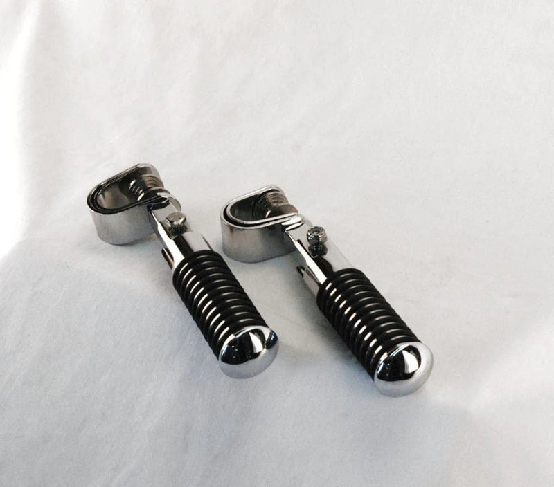 V-Twin Manufacturing Foot Pegs & Pedal Pads Chrome O-Ring Clamp On Highway Frame Engine Guard Rigid Footpegs Harley Custom